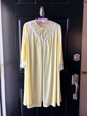 VTG Sears Yellow Short Nylon Mesh Lace Robe Size M